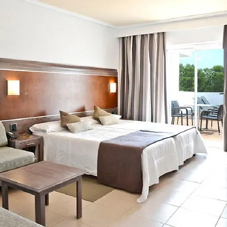 Hotel Beachclub Font de sa Cala