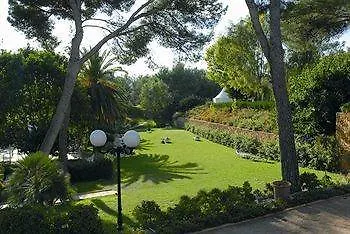 Beachclub Hotel 4*